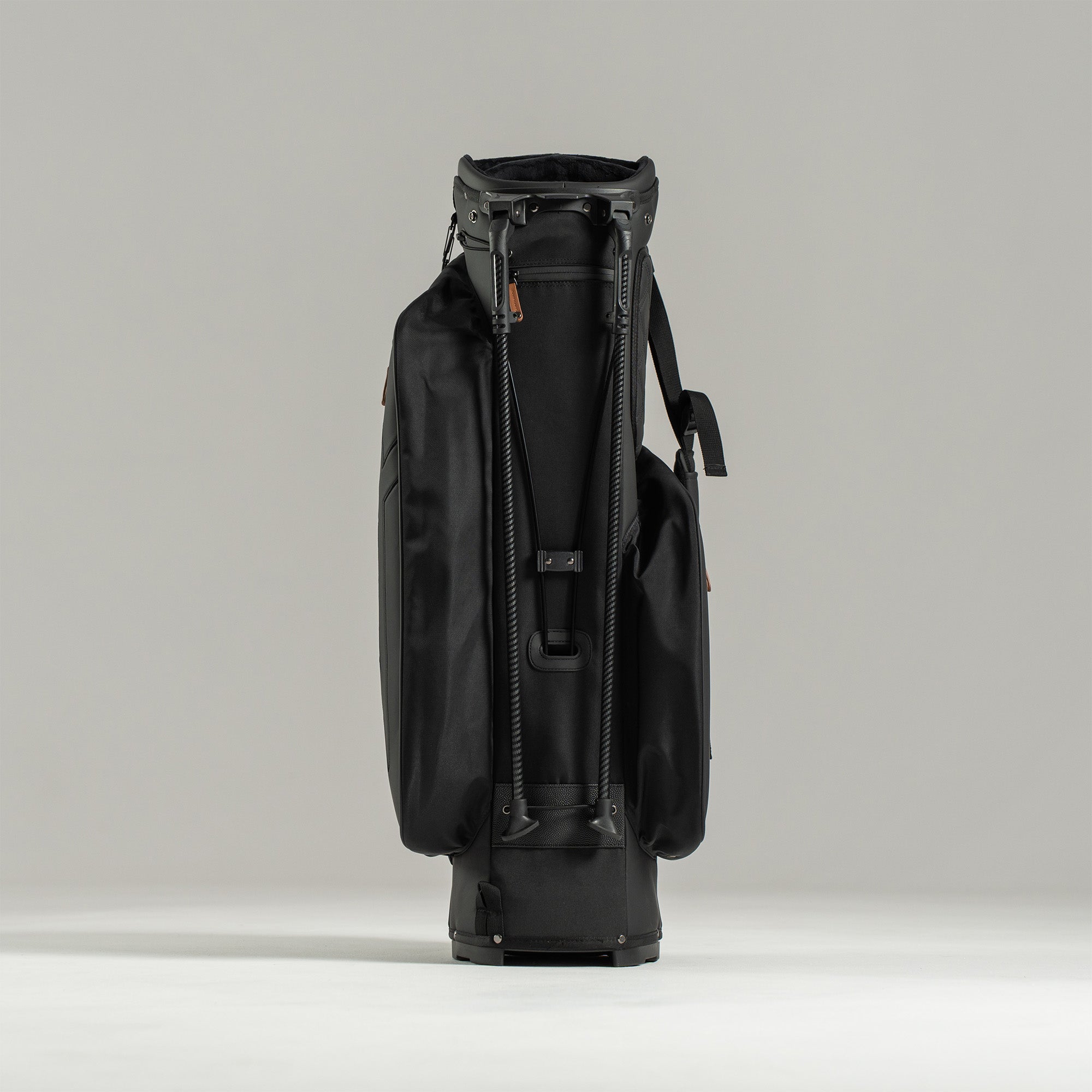 https://cdn.shopify.com/s/files/1/0701/3892/1157/files/StandBag02_B_StandingB.jpg?v=1777950908